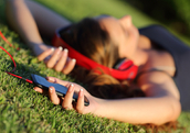 在公园（Shutterstock）使用睡眠应用程序